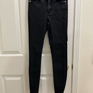 Black Skinny Jeans with Full-Length Fit